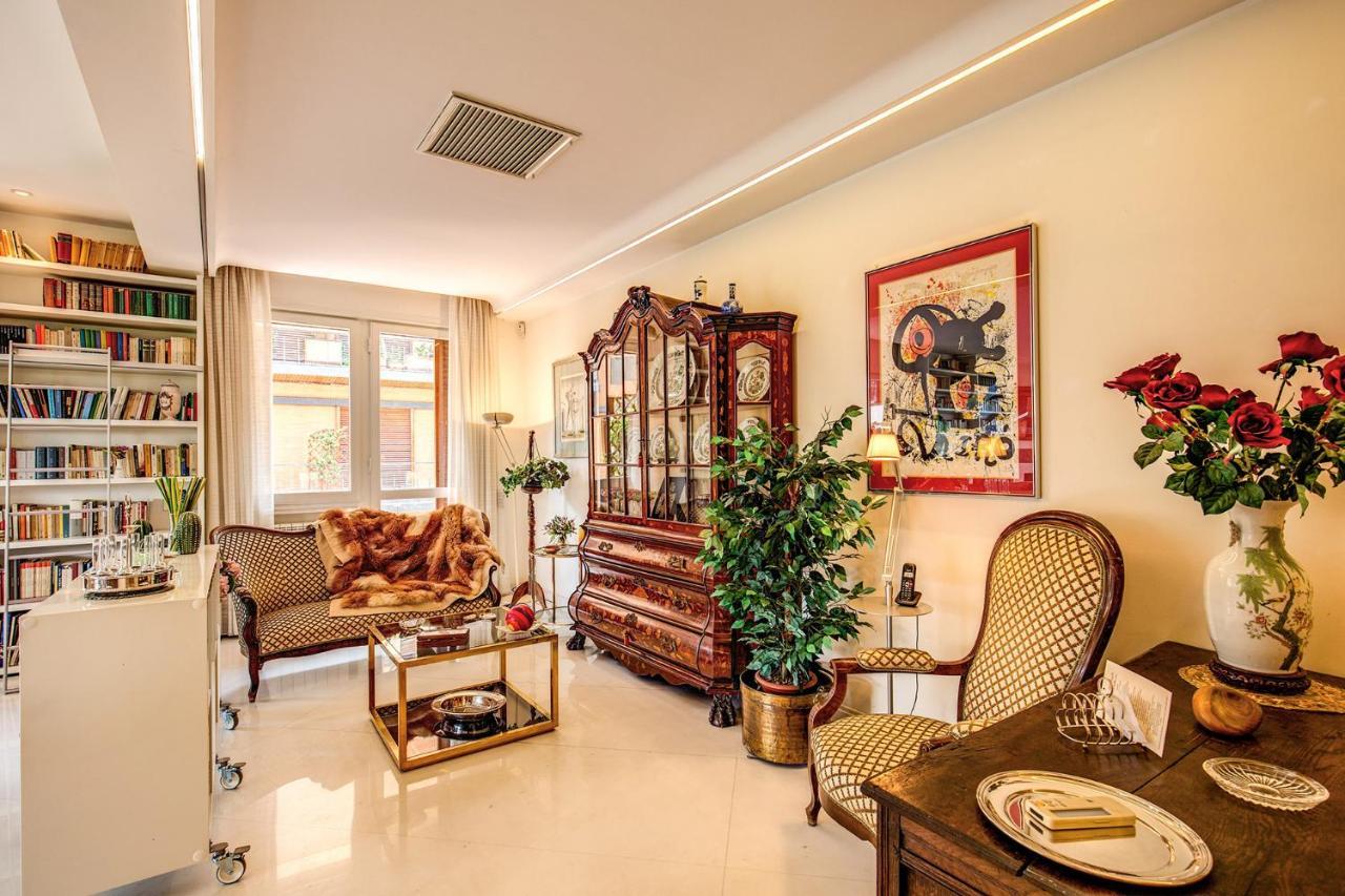 Terrazza Piccolomini: Elegant Apartment Stunning View Over Rome/St Peter'S Dome Ngoại thất bức ảnh