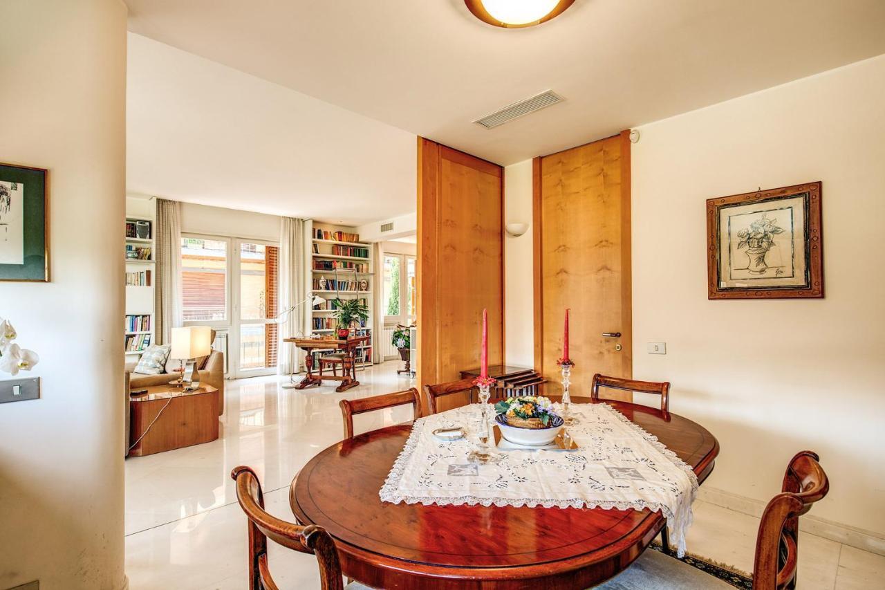 Terrazza Piccolomini: Elegant Apartment Stunning View Over Rome/St Peter'S Dome Ngoại thất bức ảnh