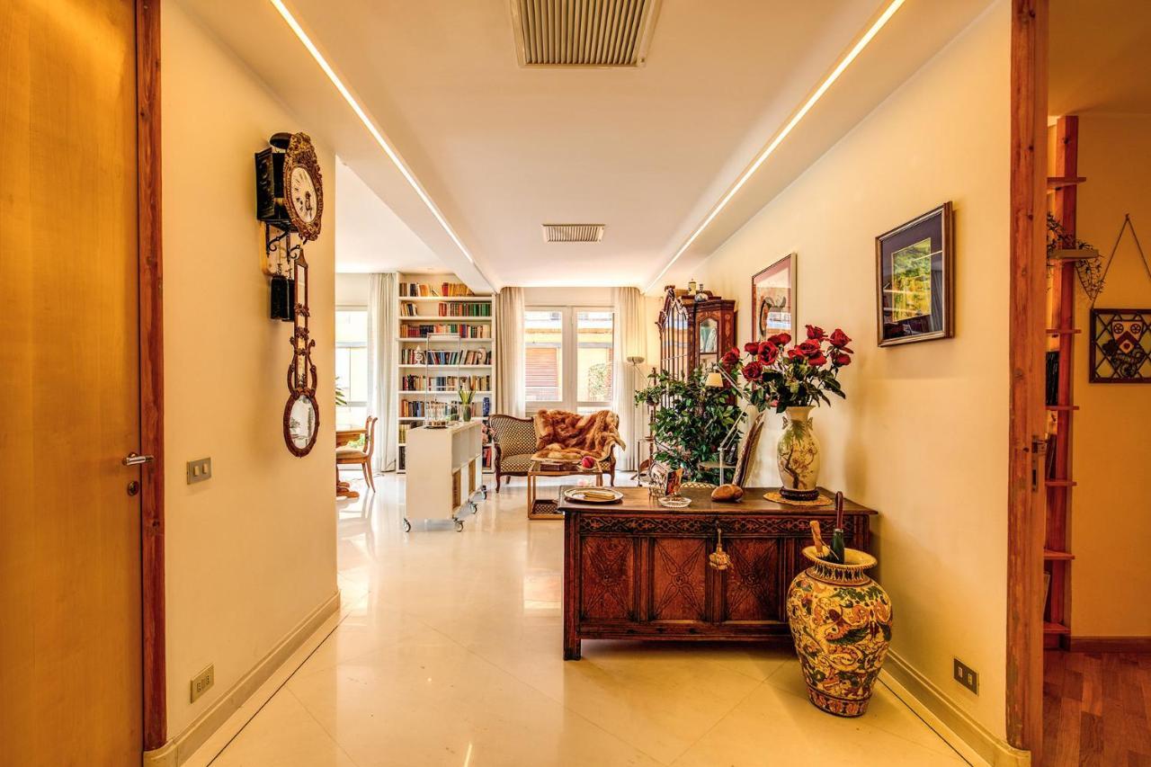 Terrazza Piccolomini: Elegant Apartment Stunning View Over Rome/St Peter'S Dome Ngoại thất bức ảnh